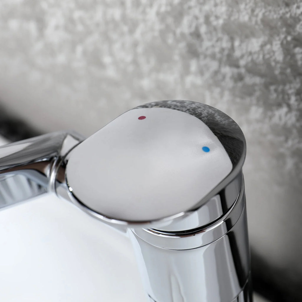 360° Rotatable Single-Hole Bathroom Faucet