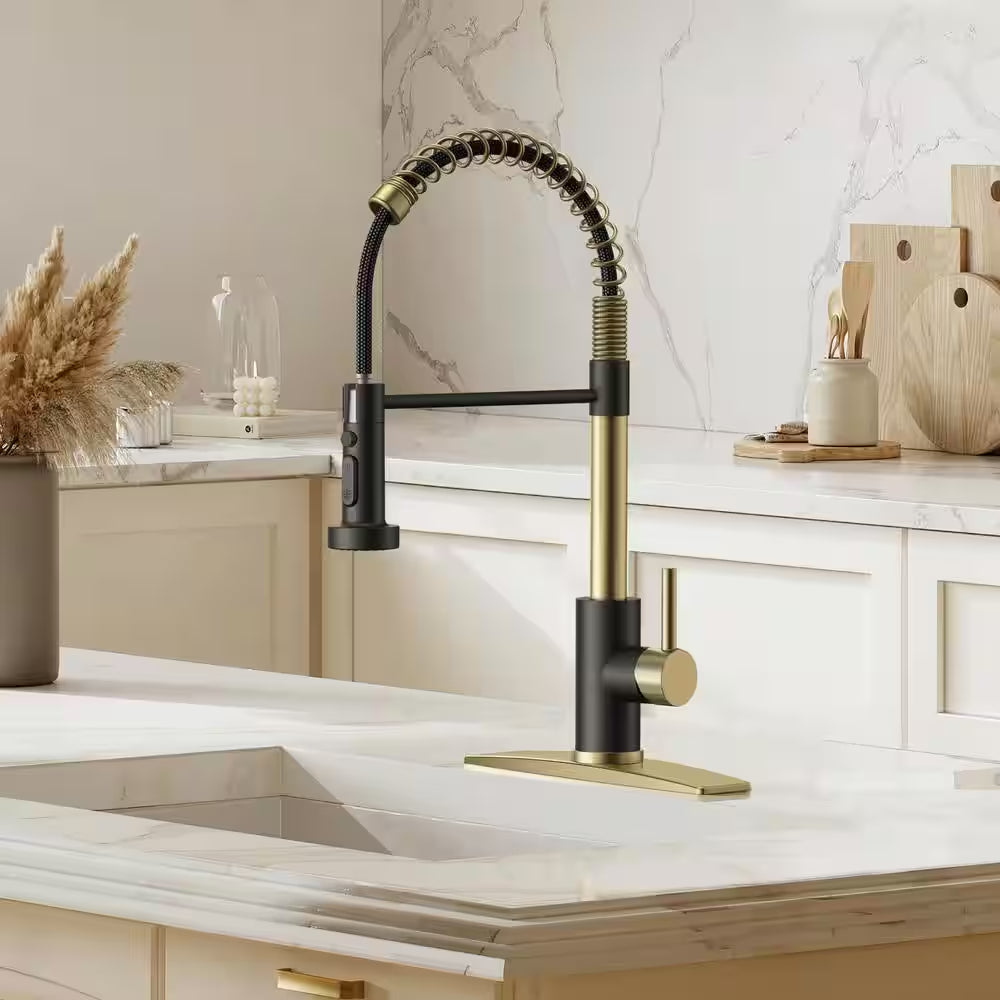Single Handle Pull down Sprayer Kitchen Faucet with Deckplate and Swivel Spout in Black Gold