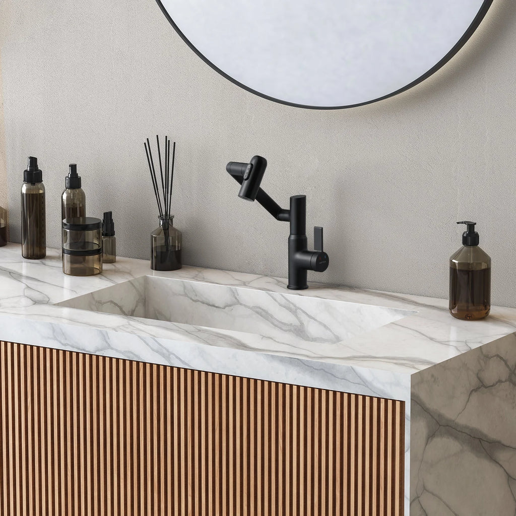 Single-Hole Rotating Faucet with Digital Temperature Display – Modern Design for Precise Water Control