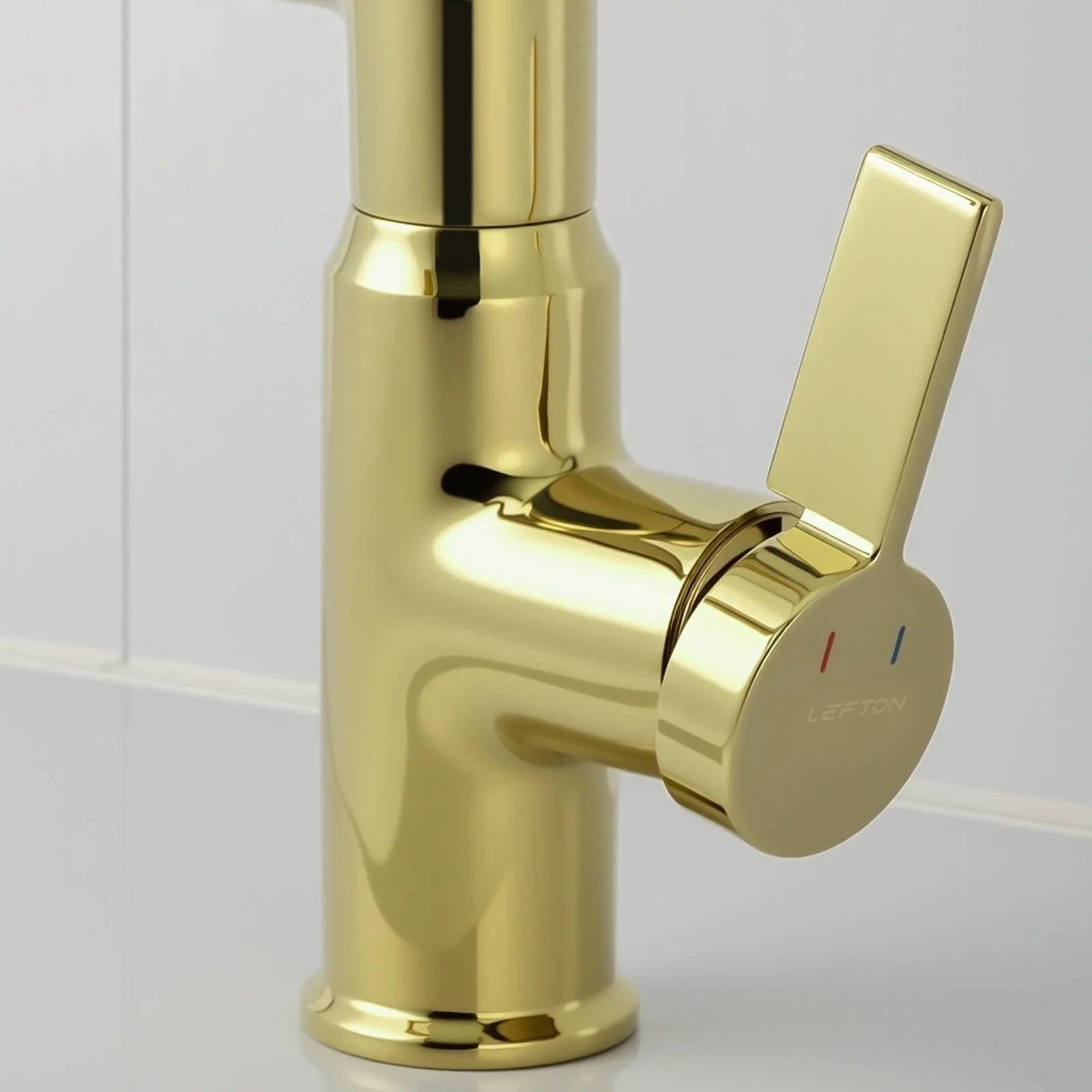 Single-Hole Rotating Faucet with Digital Temperature Display – Modern Design for Precise Water Control