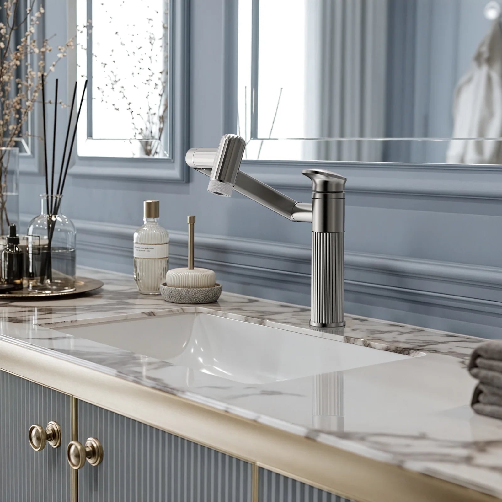 360° Rotatable Single-Hole Bathroom Faucet