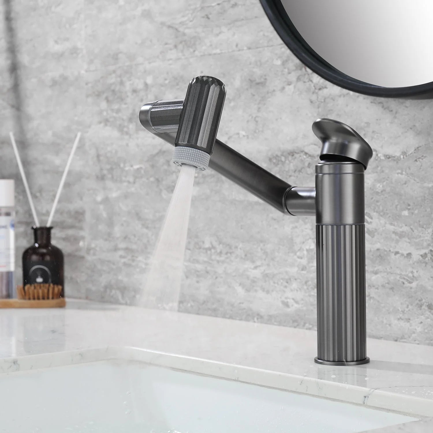 360° Rotatable Single-Hole Bathroom Faucet