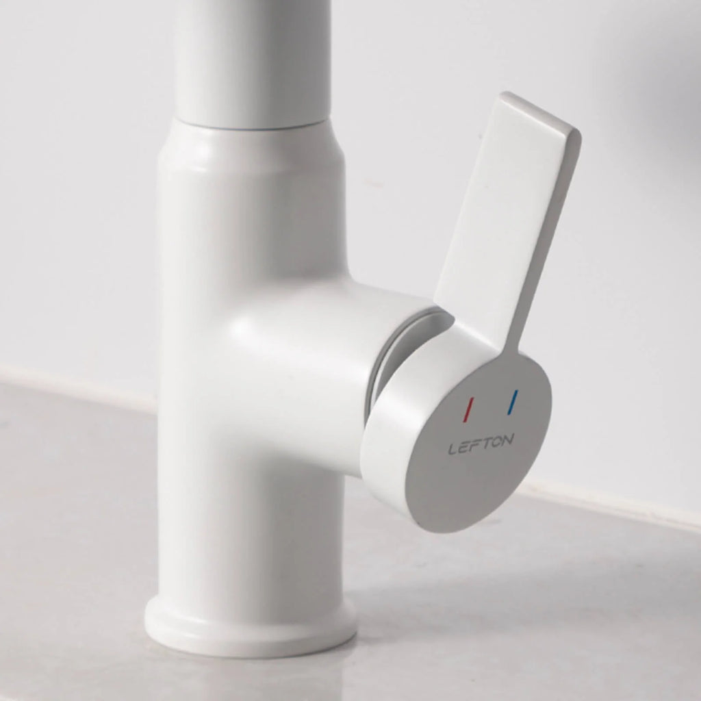 Single-Hole Rotating Faucet with Digital Temperature Display – Modern Design for Precise Water Control