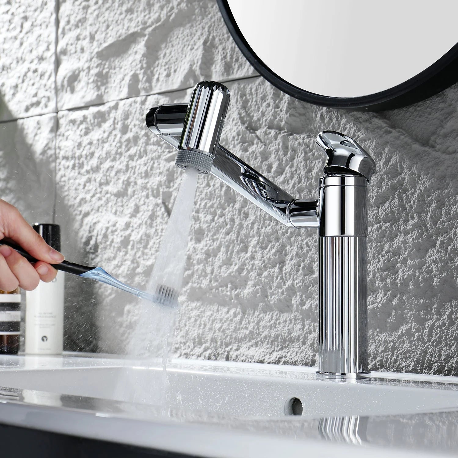 360° Rotatable Single-Hole Bathroom Faucet