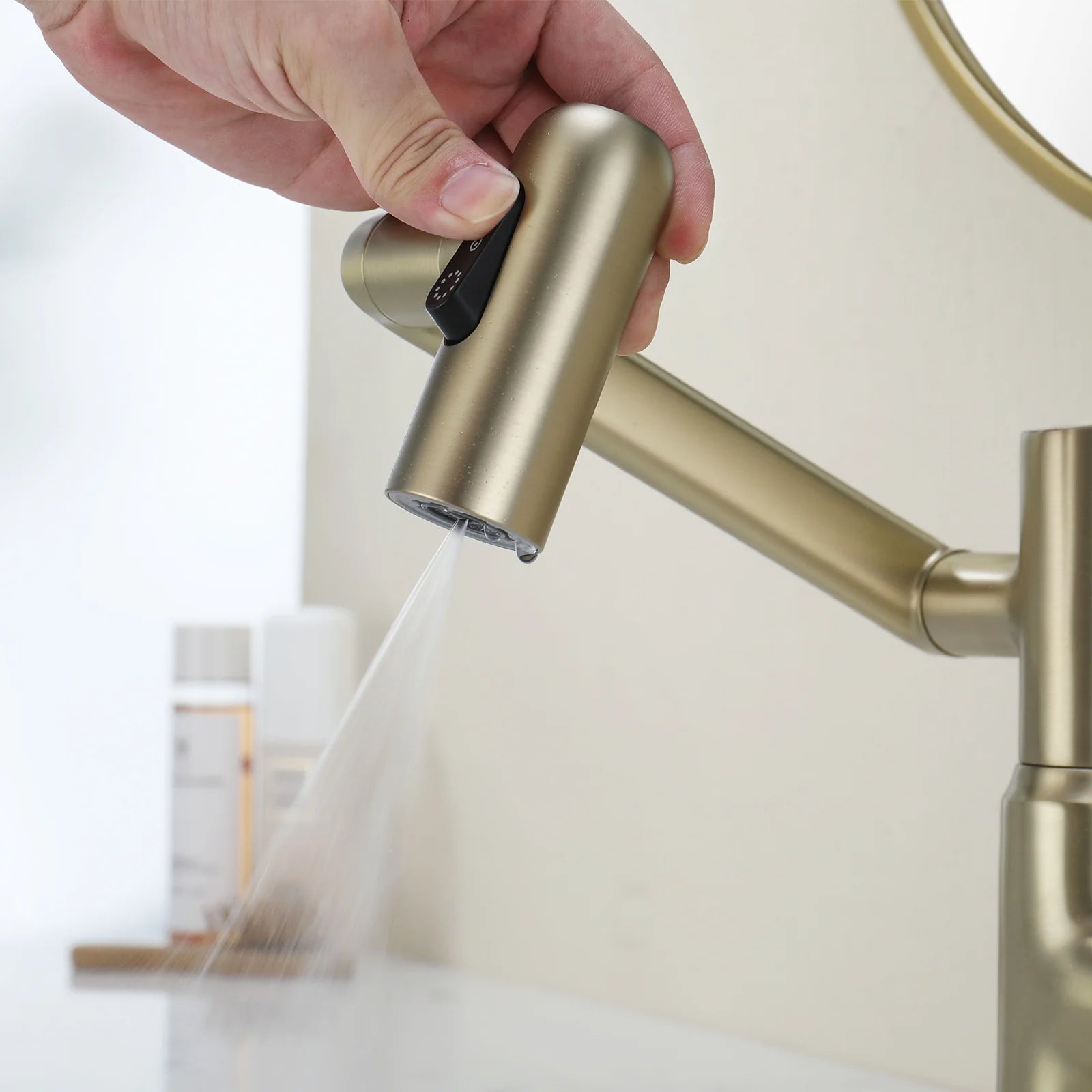 Single-Hole Rotating Faucet with Digital Temperature Display – Modern Design for Precise Water Control