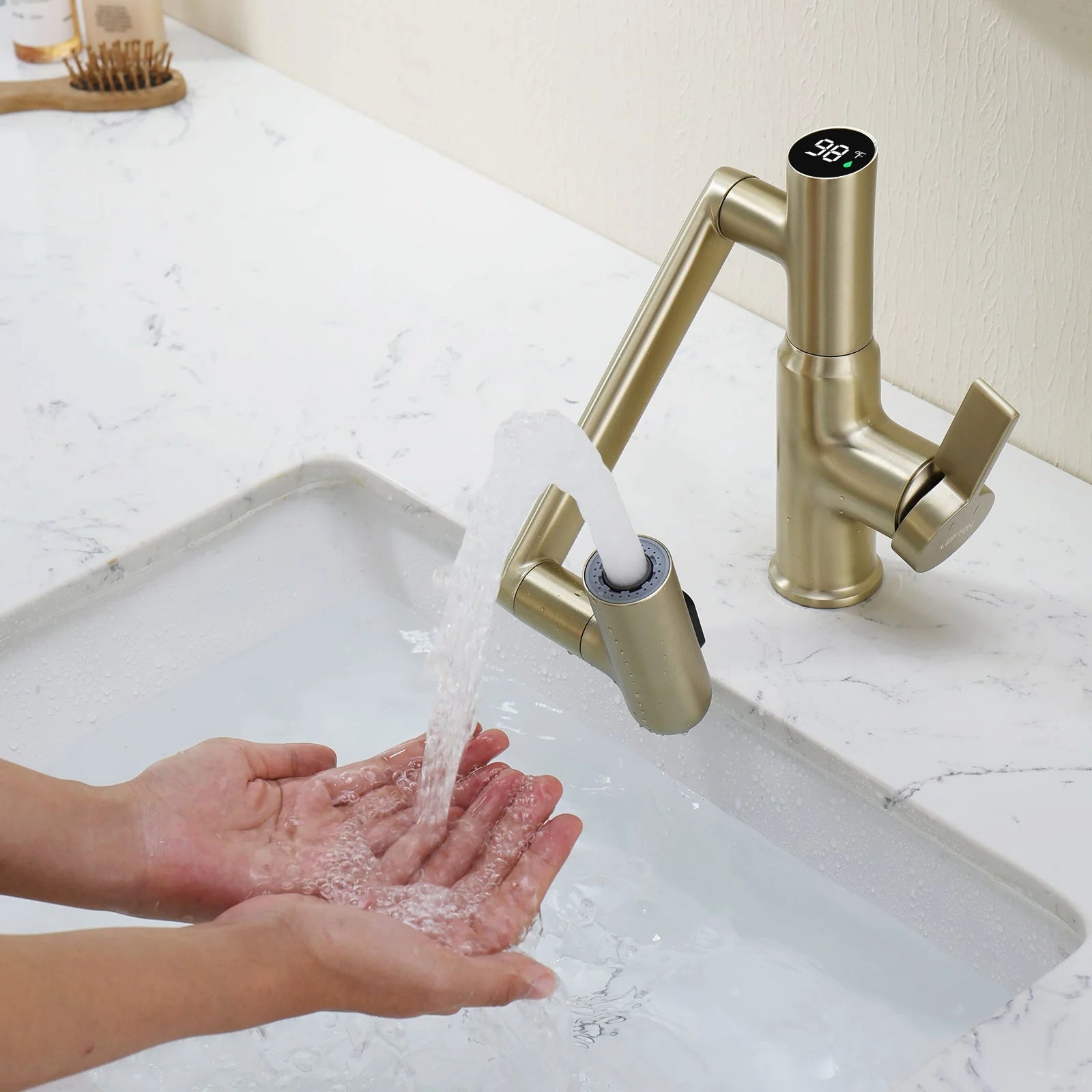 Single-Hole Rotating Faucet with Digital Temperature Display – Modern Design for Precise Water Control