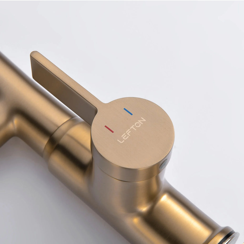 Single-Hole Rotating Faucet with Digital Temperature Display – Modern Design for Precise Water Control
